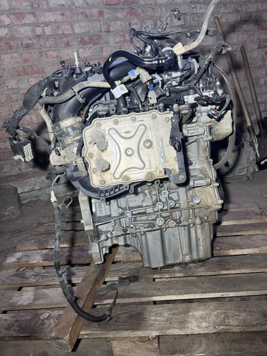 Двигун двигатель також запчастини до нього 2.0 jeep cherokee kl мотор