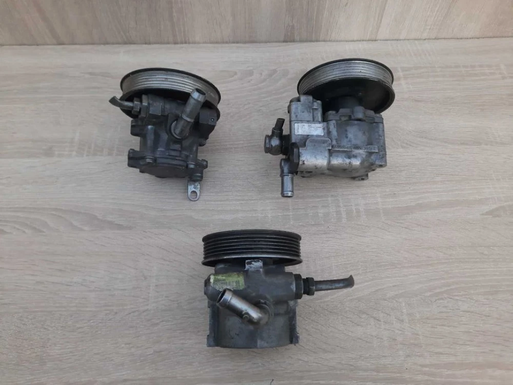 Насос гидроусилителя ГУР 678883803 BMW 2.0d N47 51894441