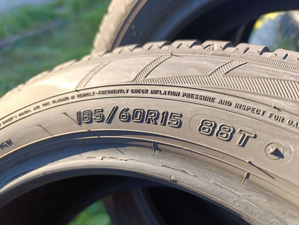 Зимові шини Falken 185/60 R15 резина Р15