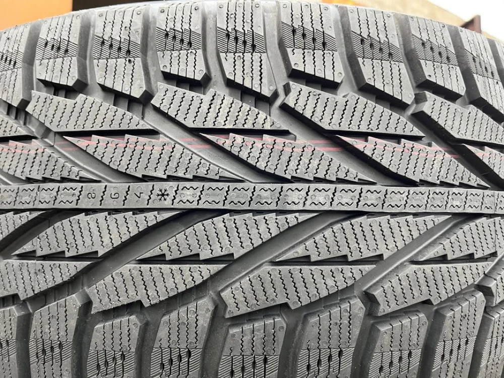 285/65 r17 Nokian Hakkapelliita R2 Резина зимняя НОВАЯ