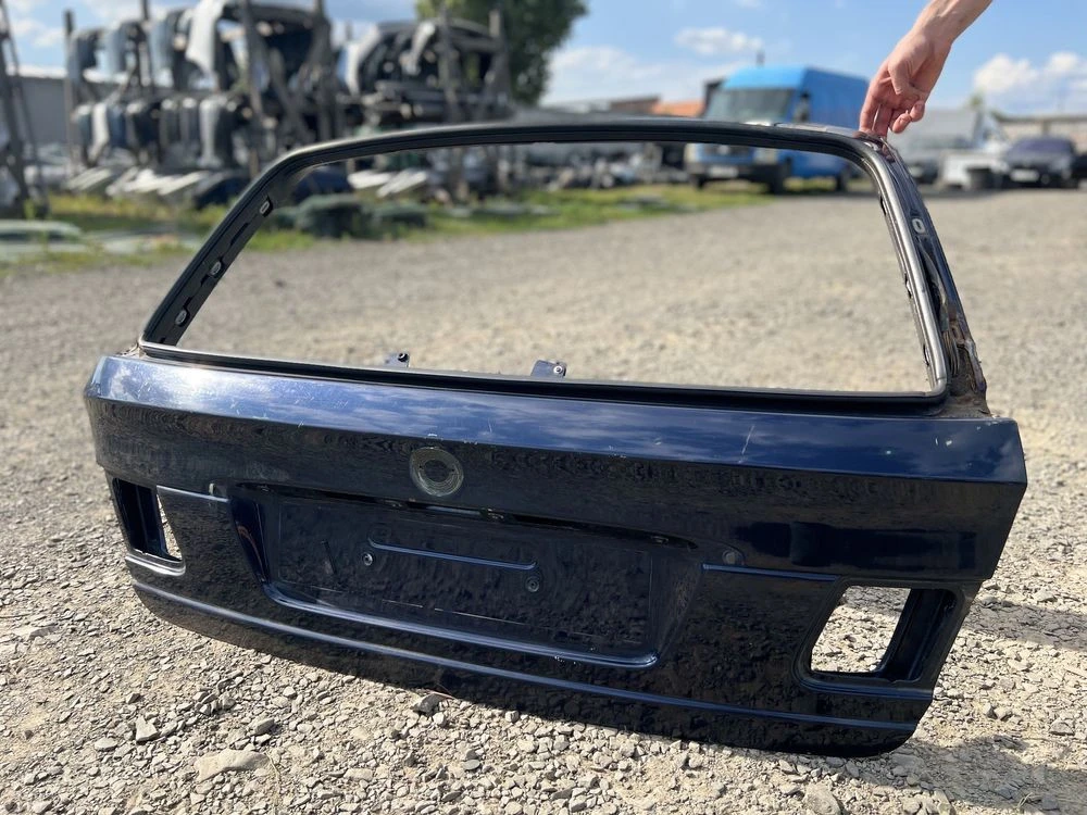 Ляда БМВ Е46 Orient Blau Metallic 317 Кришка Багажника Кляпа Універсал