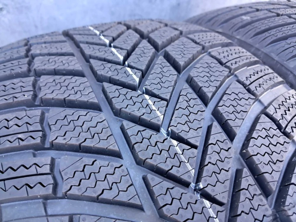 Резина зима НОВА Bridgestone 255/35 R21 Blizzak LM005 DOT22 Audi BMW