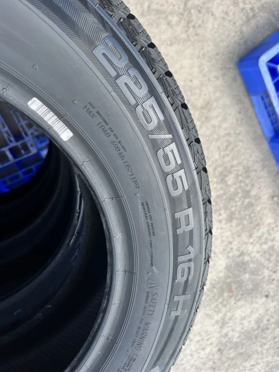 225/55 r16 Uniroyal MS Plus 66 НОВАЯ Резина зимняя