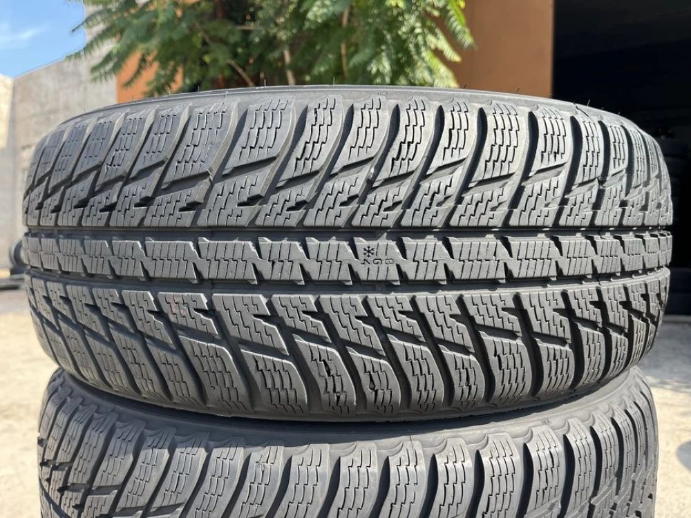 235/60 r17 Nokian WR SUV 3 Резина зимняя 95%