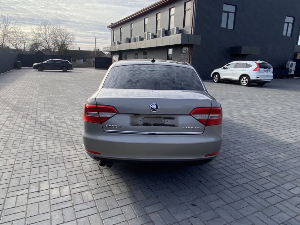 Стопи Фонарі фонарь Skoda superb 2 FL 2013-2015