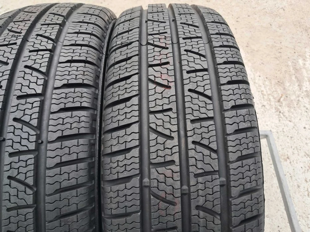 Резина зима НОВА протектор Pirelli 225/75 R16C Carrier Winter