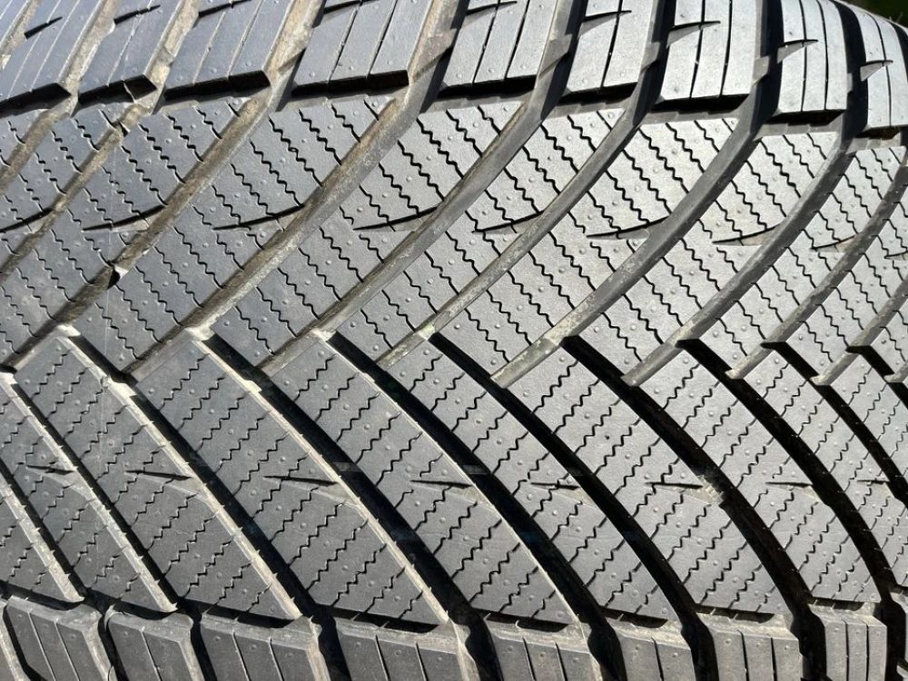255/40 r19 Imperial All Season driver Резина всесезонная