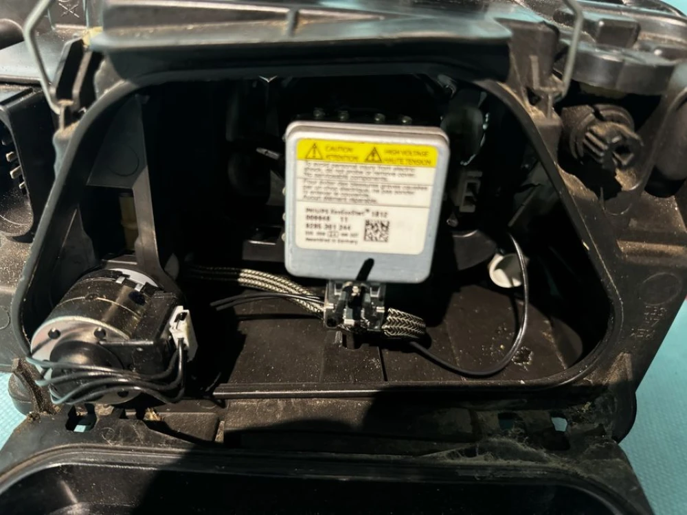 Фара права Audi A5 xenon 8T Ауді А5 07-12р