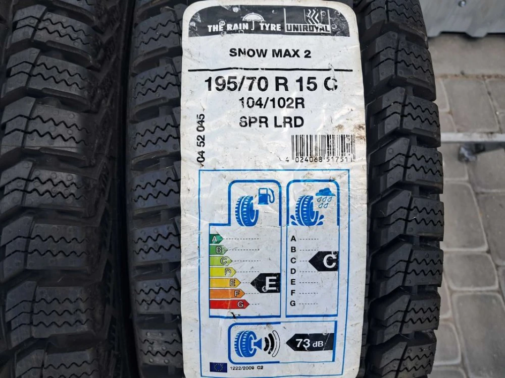 Резина зима НОВА Uniroyal 195/70 R15C Snow MAX 2