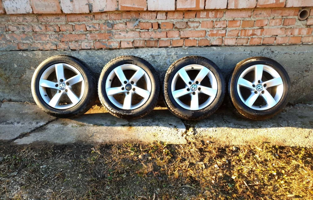 Диски з резиною Титани Volkswagen Passat B7 R16 5x112 ET45 Skoda Audi