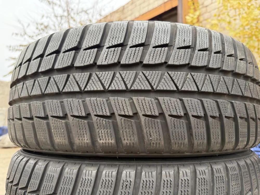 225/45 r19 Falken Eurowinter Резина зимняя 95%