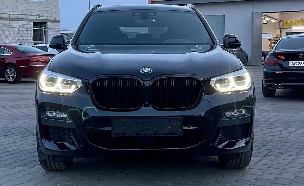 Решітки радіатора bmw x1 g01 \ x4 g02 (17-20) дорест тюнинг ноздрі