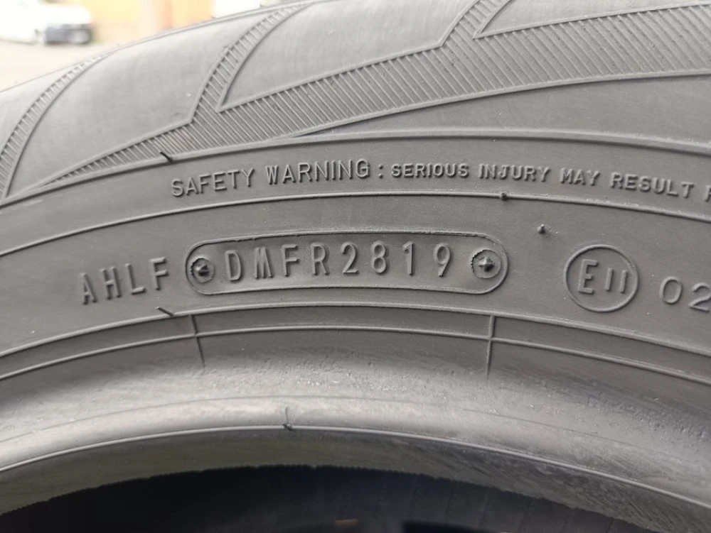 Зимові шини Falken 215/65 R17 резина Р17