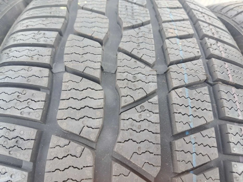 Резина зима НОВА Continental 235/40 R18 TS830P MO