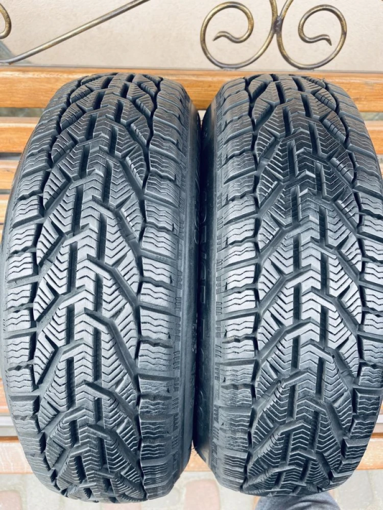 Пара шин 185/65 R15 Strial