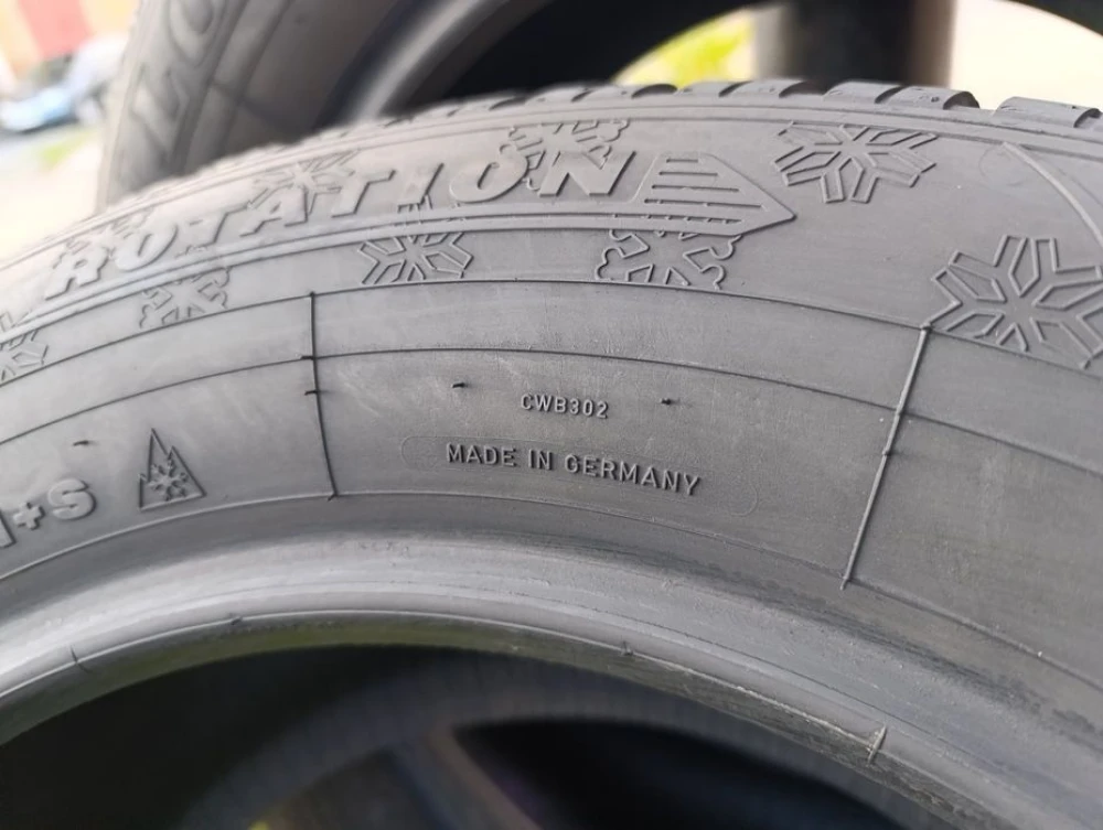 Зимові шини Dunlop 215/60 R16 резина Р16