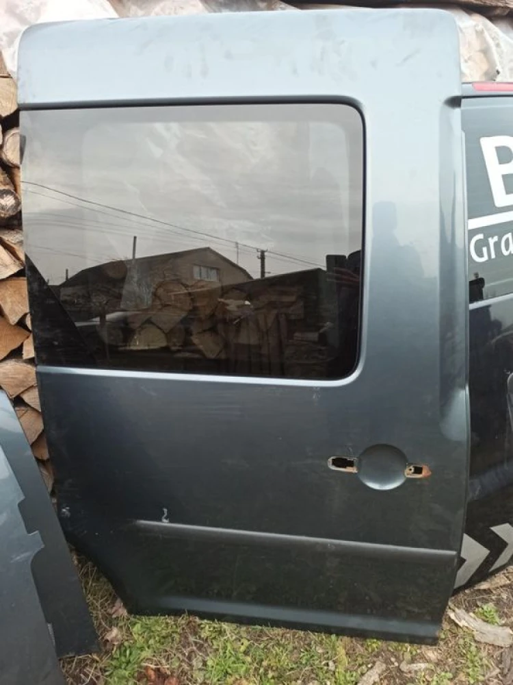 Дверка зад VW Caddy 3 дверь двері розпашопка висувна