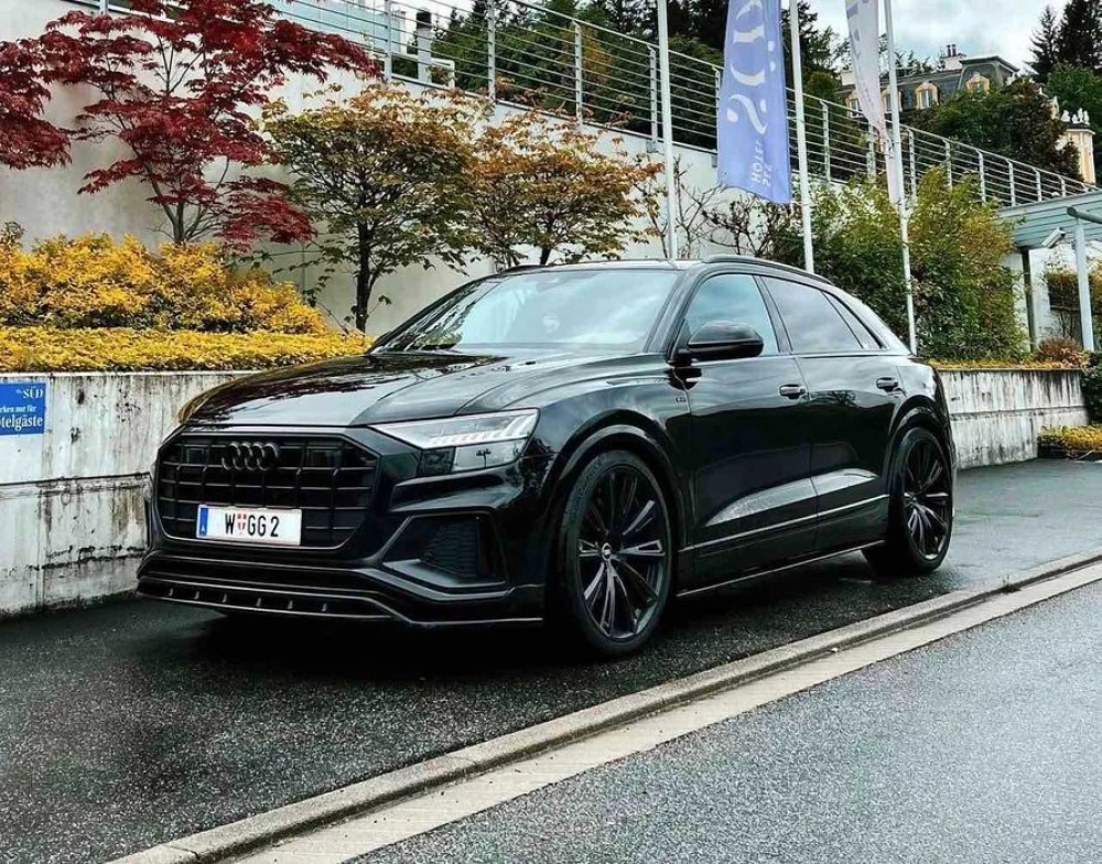 Сплиттер Audi Q8 S-line \ SQ8 тюнинг обвес губа переднего бампера