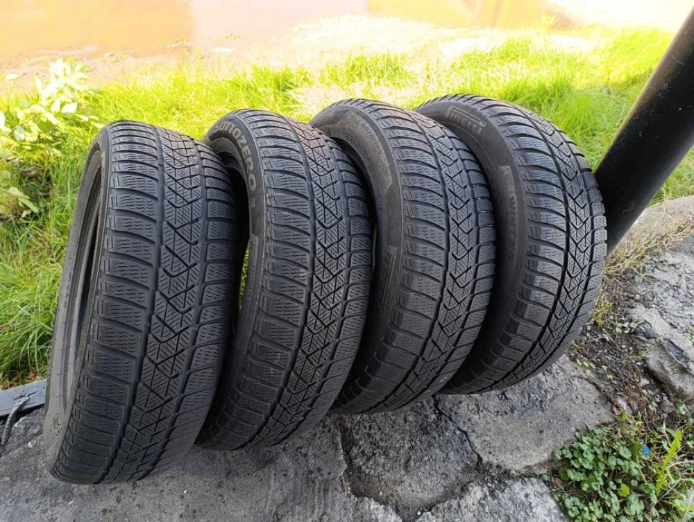 Зимові шини Pirelli 205/60 R16 резина Р16