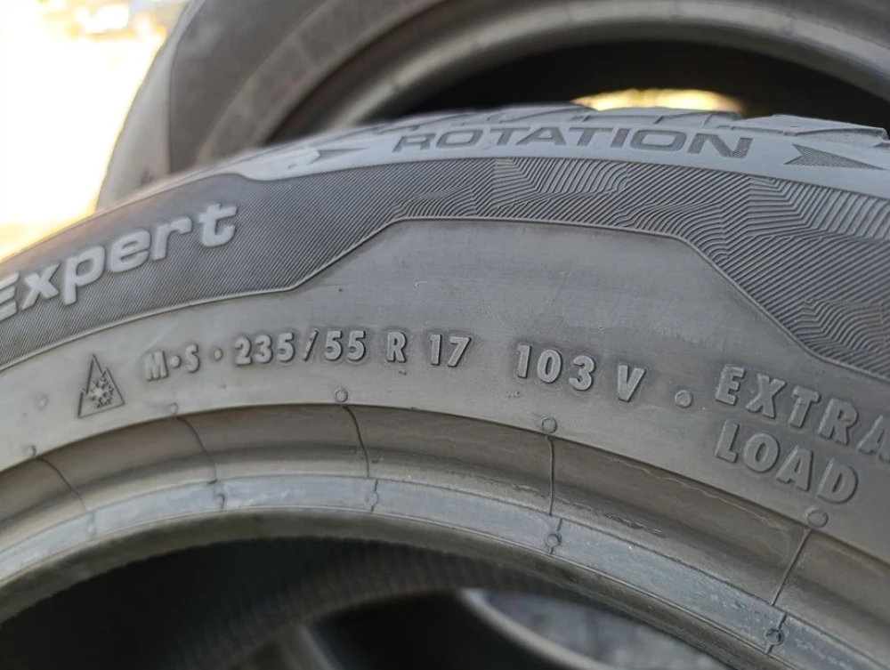 Майже нові всесезонні шини Uniroyal 235/55 R17 резина Р17