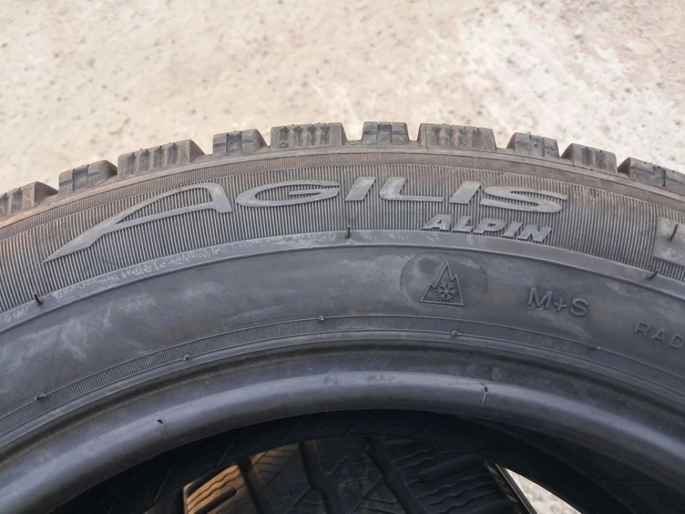 Резина зима 95% протектор Michelin 215/60 R17C Agilis Alpin