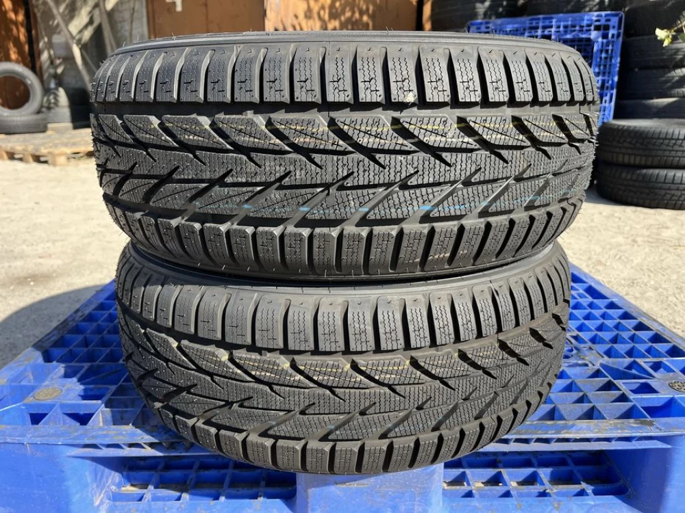 205/50 r17 Toyo SnowProx Japan Резина зимняя НОВАЯ
