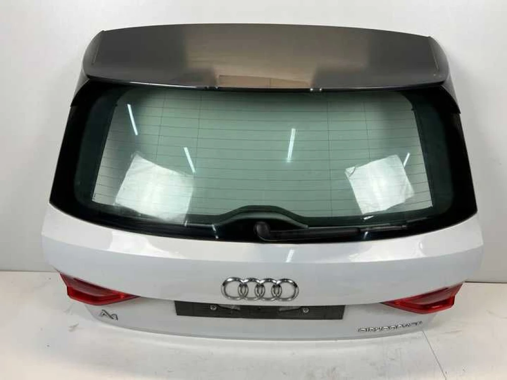 Крышка багажника AUDI A1 82A