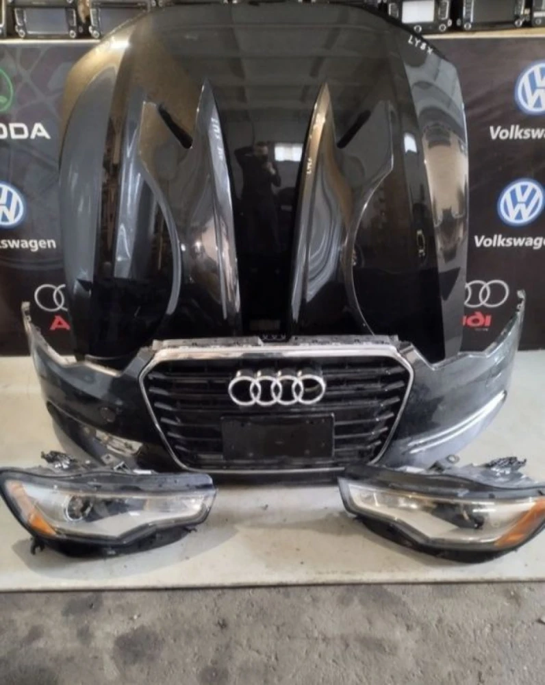 Капот фара ауді а6с7 Audi a6c7 чорний LY8X