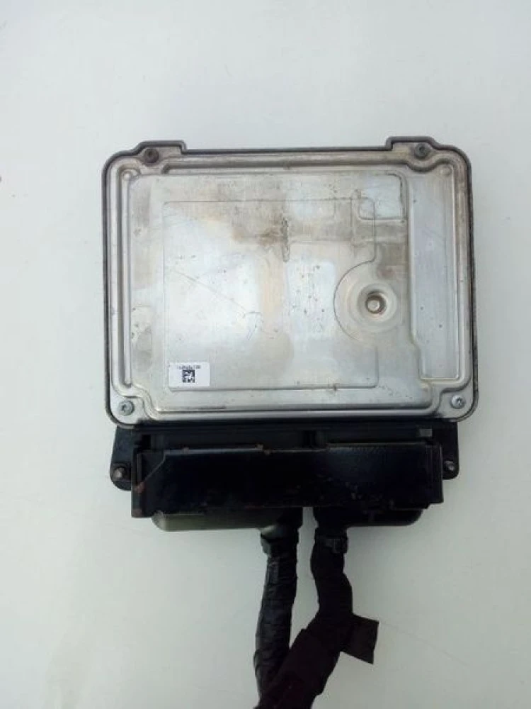 Блок управления двигателем 03L 906 018 CH Skoda Superb 2 Octavia A5