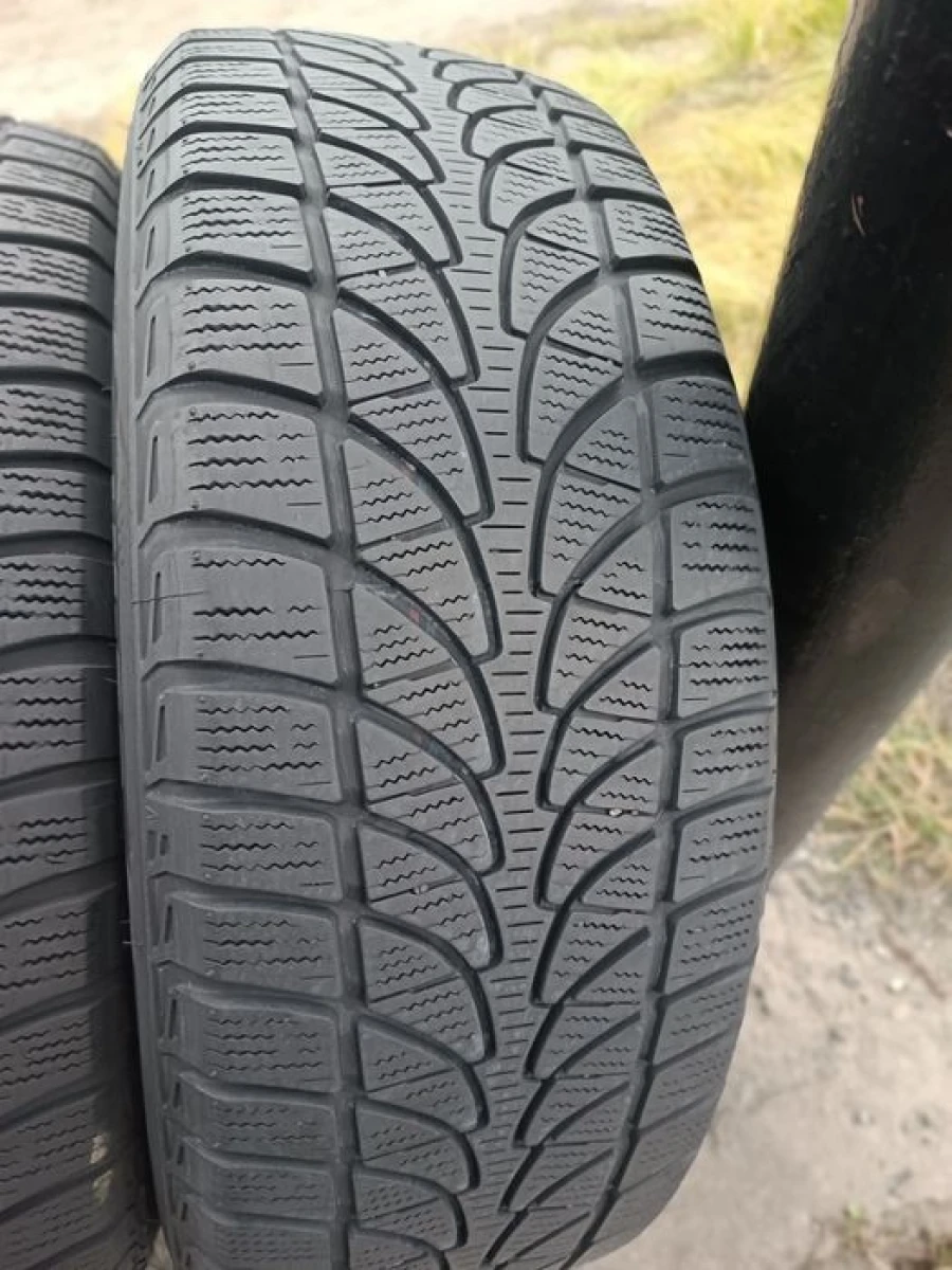 Зимові шини Bridgestone 215/60 R16 резина Р16