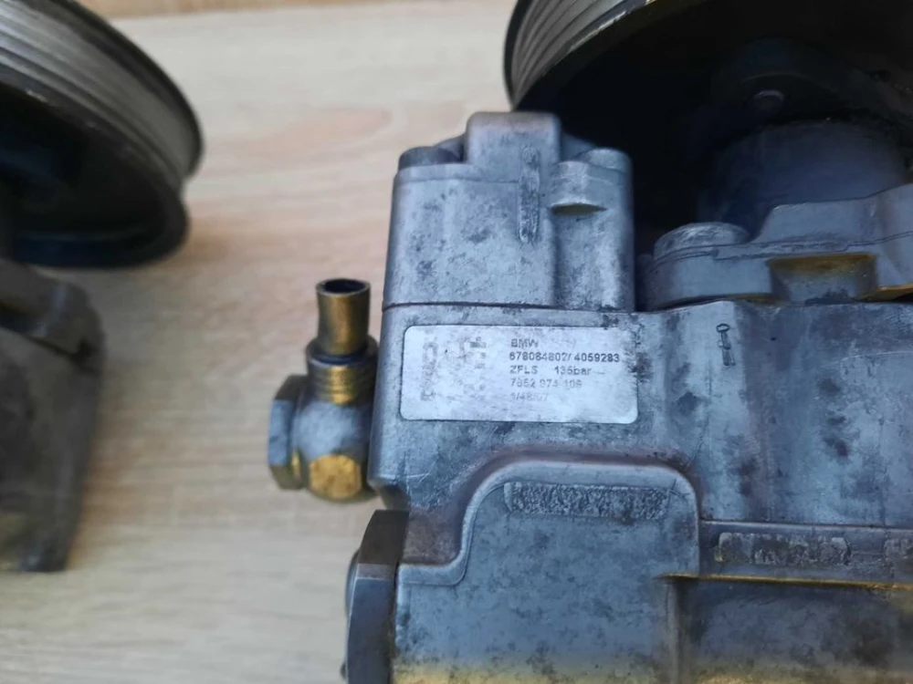 Насос гидроусилителя ГУР 678883803 BMW 2.0d N47 51894441