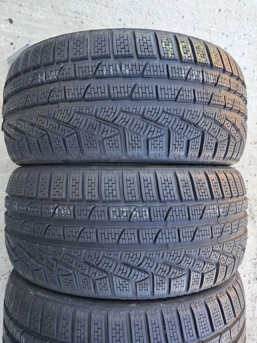 Резина зима НОВА Pirelli 235/40 R18 sottozero winter 240 serie II