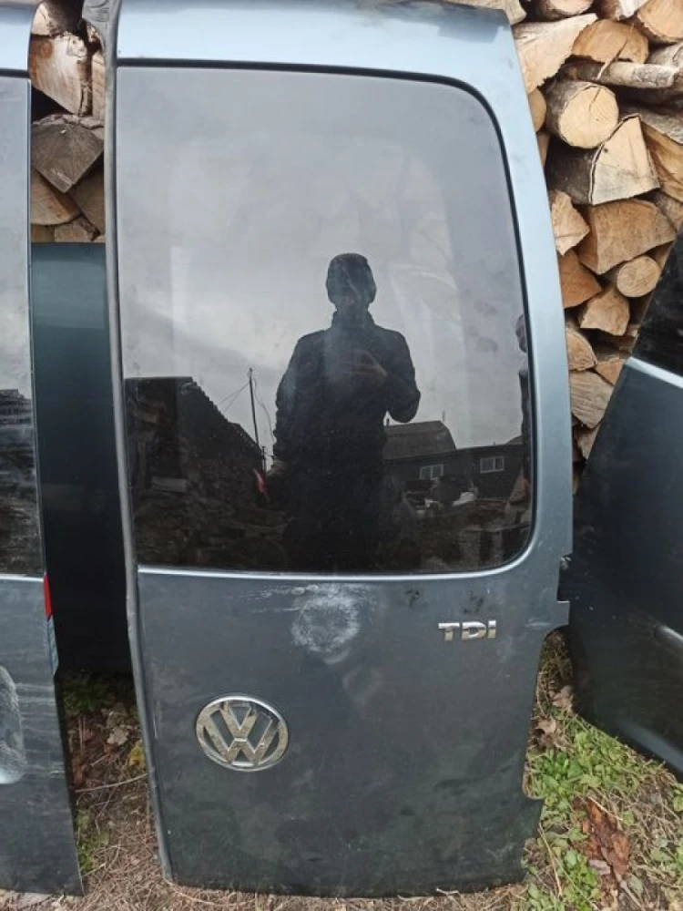 Дверка зад VW Caddy 3 дверь двері розпашопка висувна