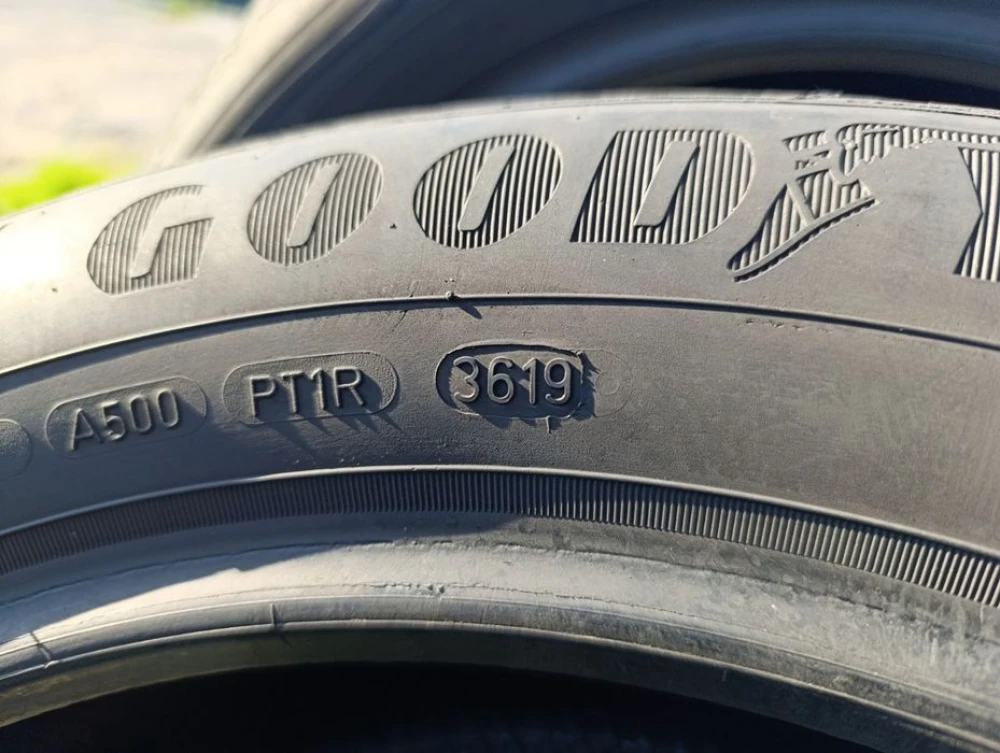 Всесезонні шини Goodyear 225/55 R17 резина Р17