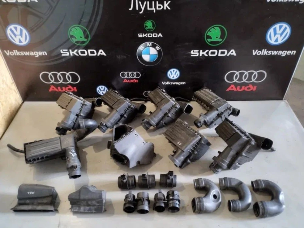 Корпус повітряного воздушного фільтра VW Audi Skoda BMW