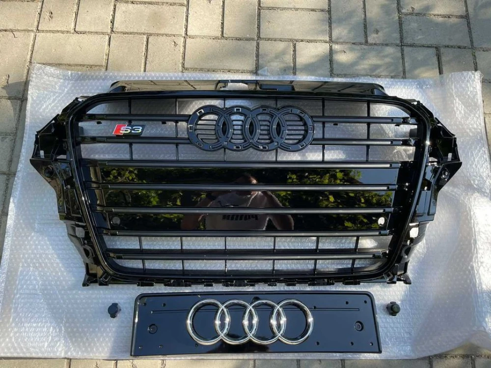 Решетка радиатора Audi A3 8V (12-16) тюнинг стиль S3 RS3