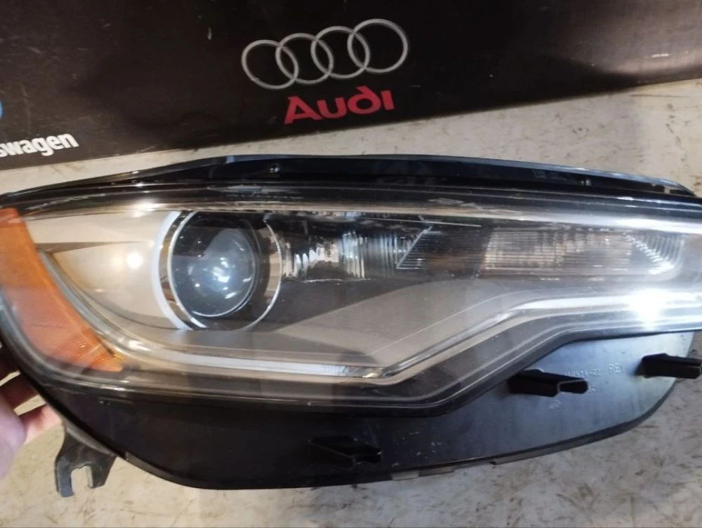 Фара права правая Ауди а6с7 ауді audi a6c7 Америка USA