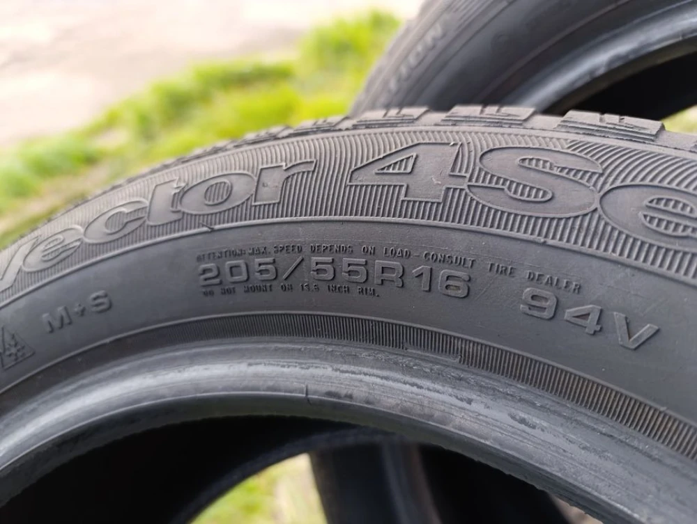 Всесезонні шини Goodyear 205/55 R16 резина Р16