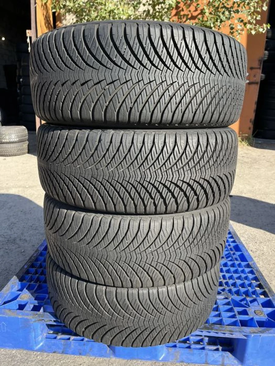 225/55 r17 Goodyear Vector 4Season Резина всесезоннная