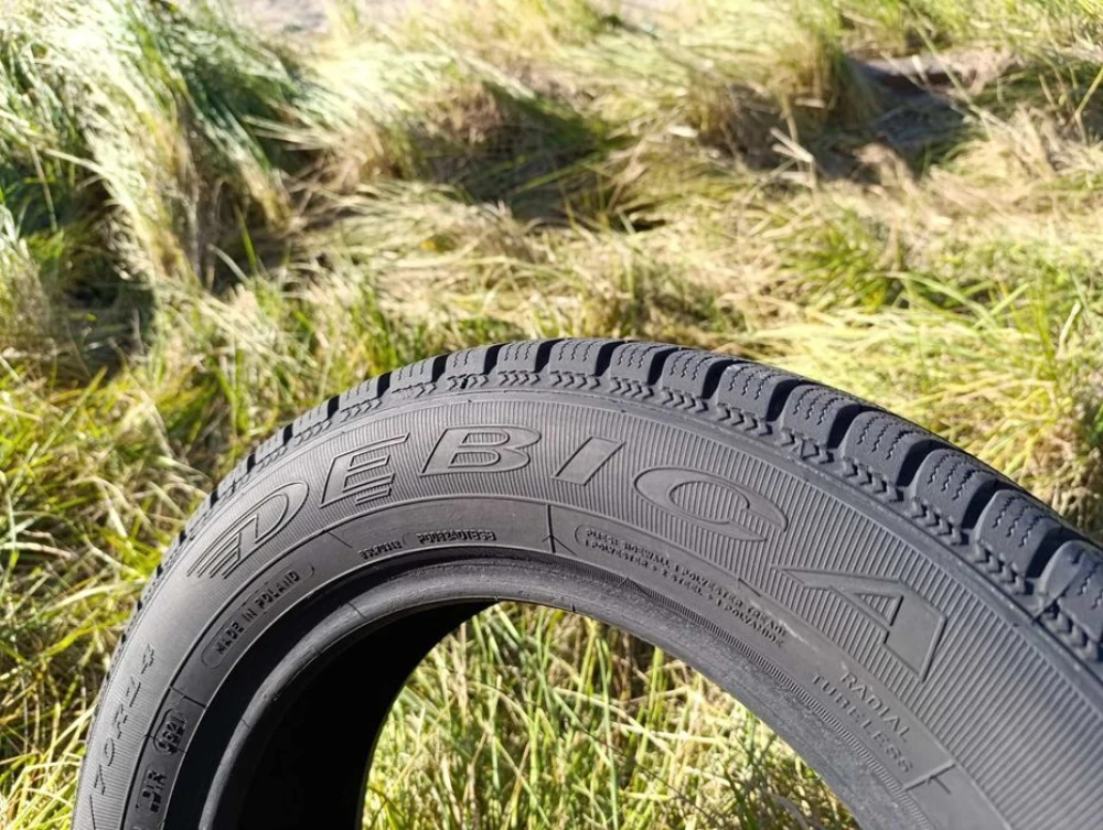 Зимові шини Debica 165/70 R14 резина Р14