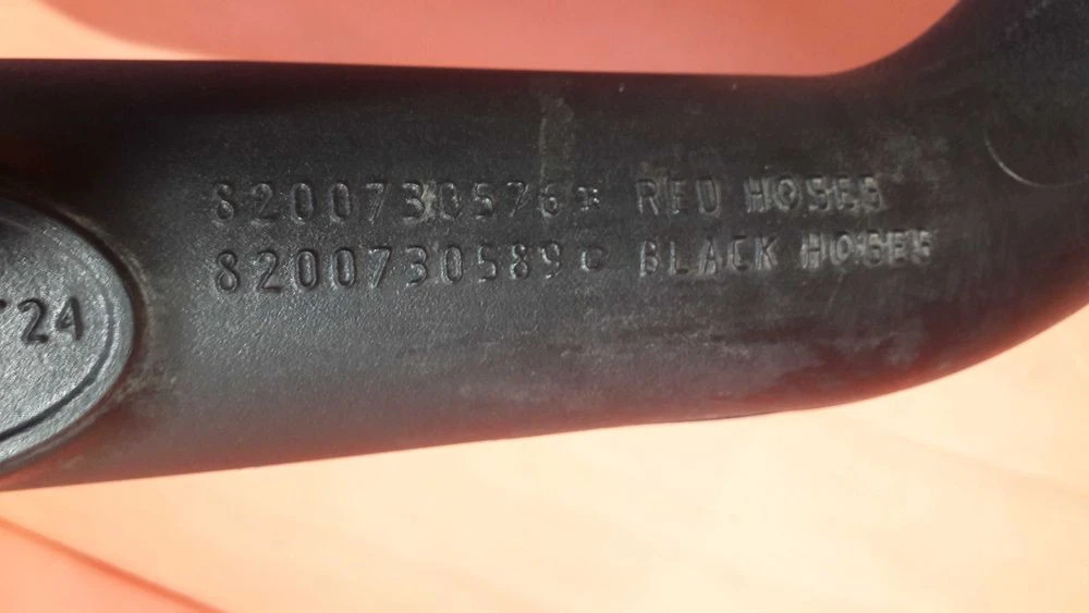 Патрубок интеркулера L+R 2,3  Renault Masterlll Movano 144605593R
