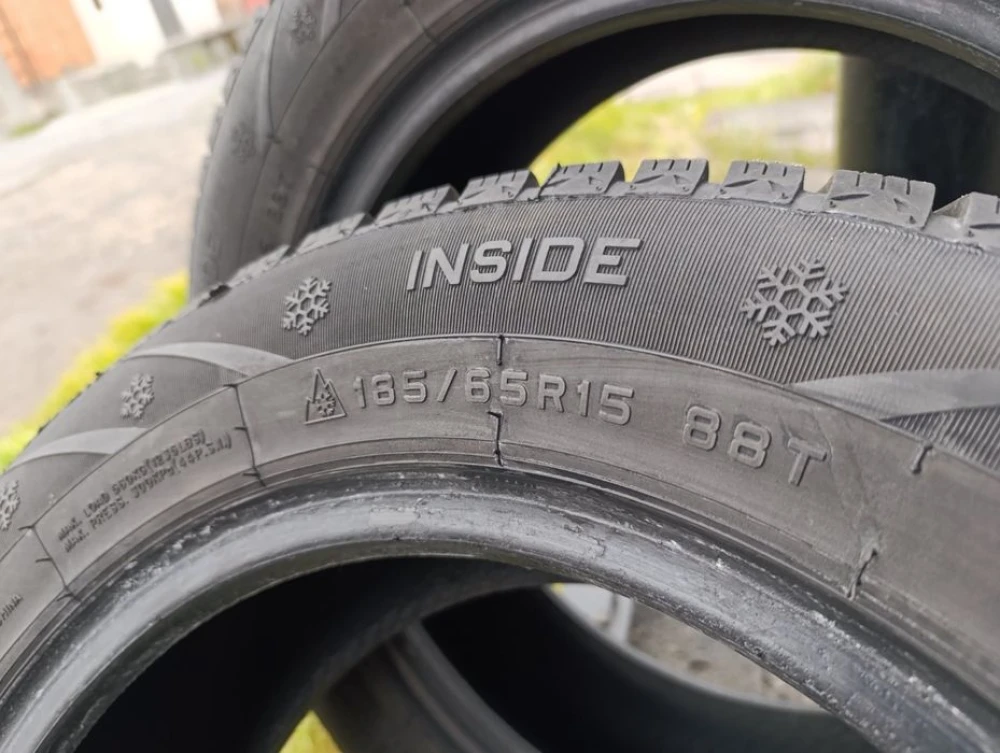 Майже нові зимові шини Sunfull 185/65 R15 резина Р15