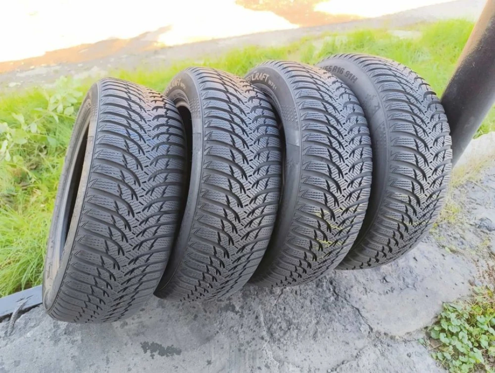 Зимові шини Kumho 205/55 R16 резина Р16