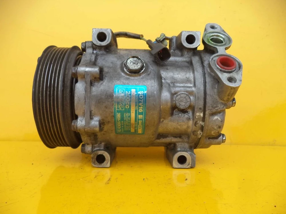 Компрессор кондиционера Ford Focus C-Max Mazda 3 Volvo S40 V50 (1,6 D)