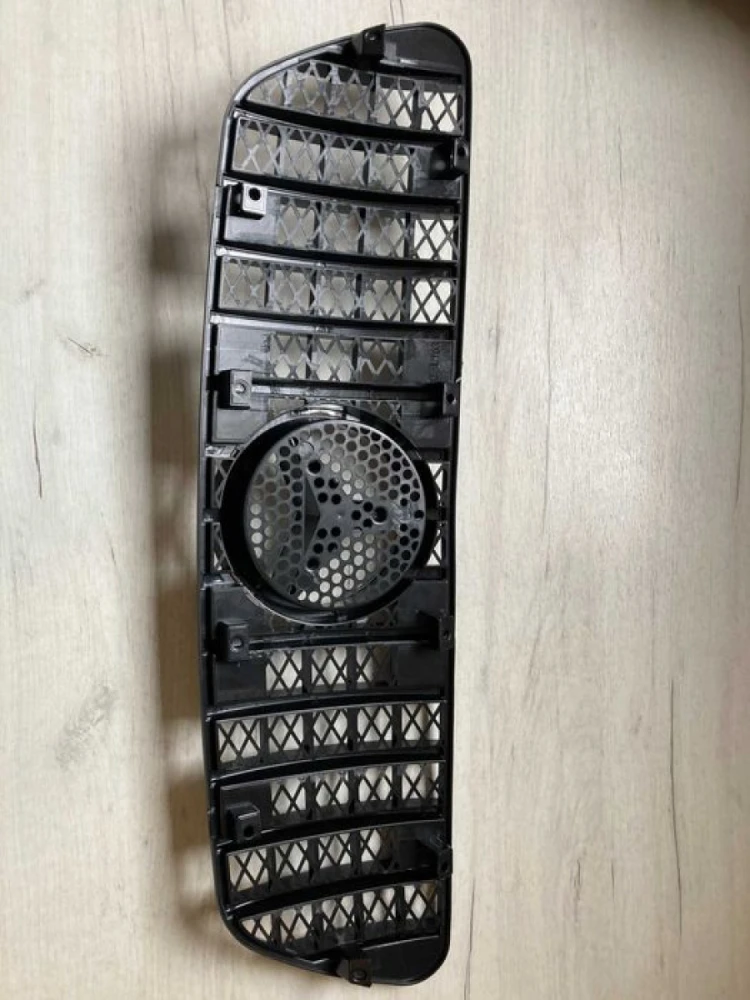 Решетка радиатора mercedes ML w163 1997-2005год.GTстиль(Chrome Black)