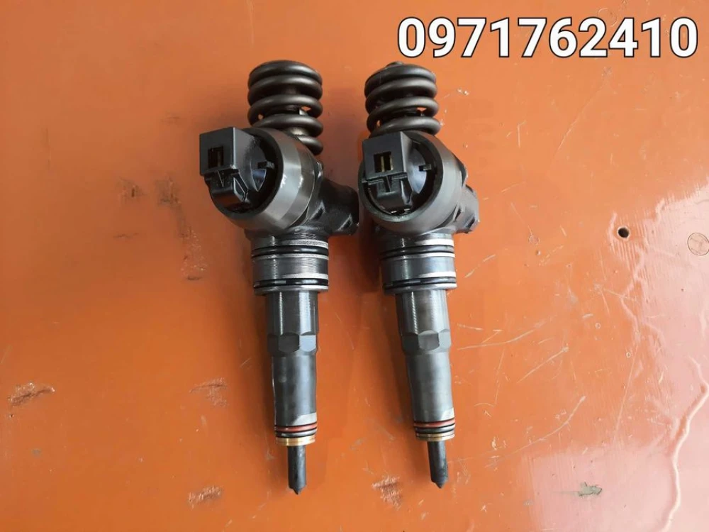 насос Форсунка 038130073BQ 0414720312 Volkswagen Passat Touran Golf