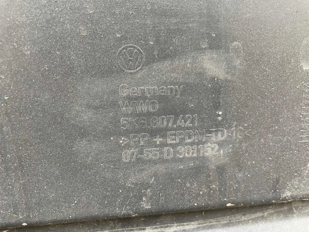 Бампер задній Хатчбек VW Golf 6 2008-2013