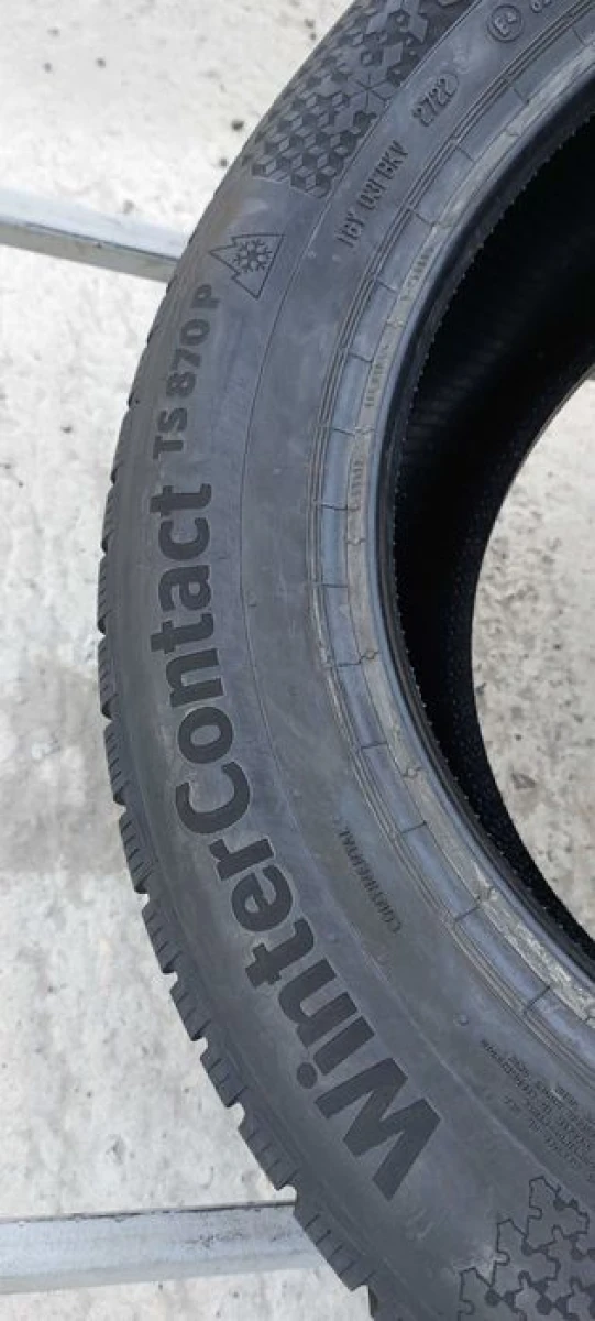 Резина зима 95% протектор Continental 235/55 R17 TS870P