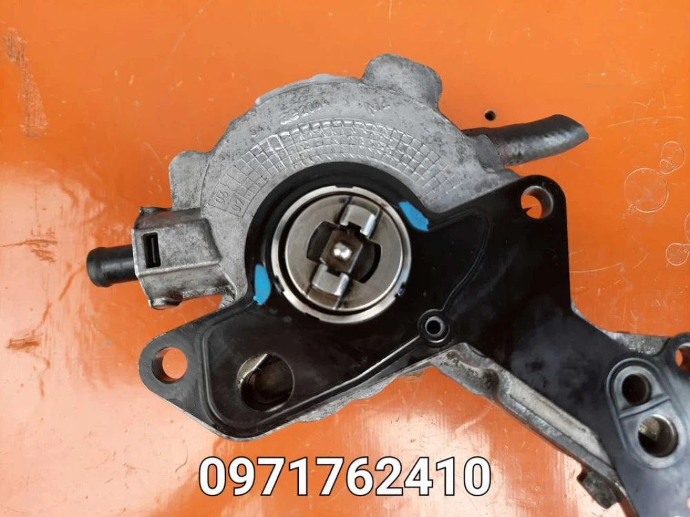 Тандемний вакуумний насос 038145209N Audi Seat Skoda VW 2.0 1.9