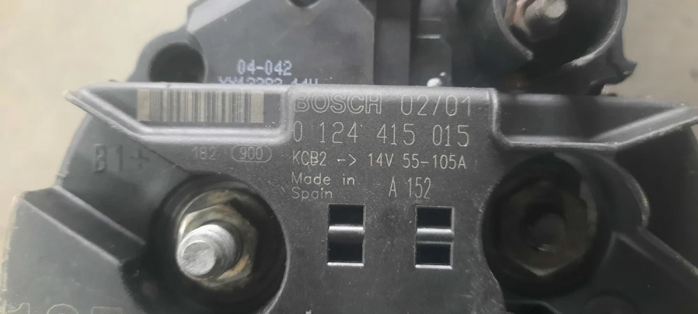 Генератор Альфа-ромео 147 937 (Alfa Romeo 147) 0124415015 Bosch